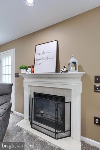 512 NORTHSTAR DR, Harrisburg, PA 17112