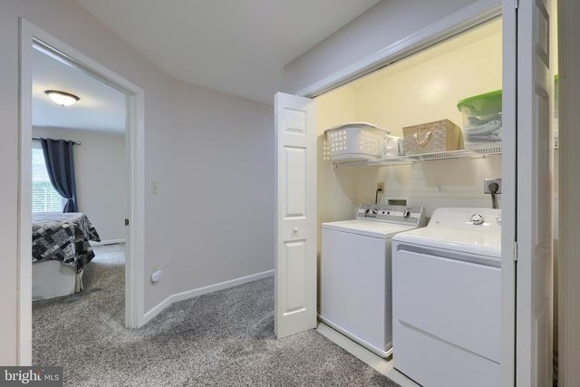 512 NORTHSTAR DR, Harrisburg, PA 17112