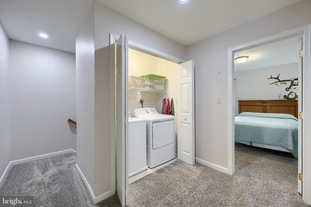 512 NORTHSTAR DR, Harrisburg, PA 17112