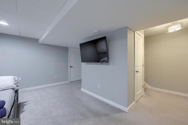512 NORTHSTAR DR, Harrisburg, PA 17112