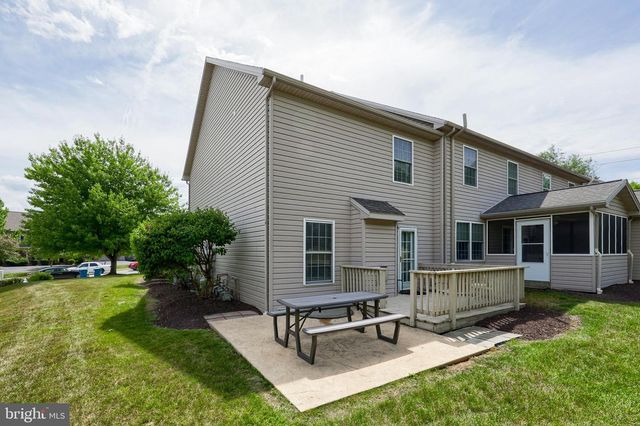 512 NORTHSTAR DR, Harrisburg, PA 17112
