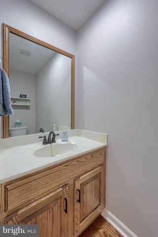 512 NORTHSTAR DR, Harrisburg, PA 17112