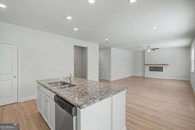 61 Dew Drop Point, Dallas, GA 30157