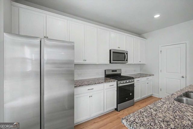 61 Dew Drop Point, Dallas, GA 30157
