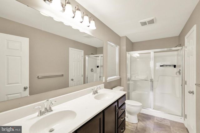 2 ROLLINGVIEW LN, Denver, PA 17517