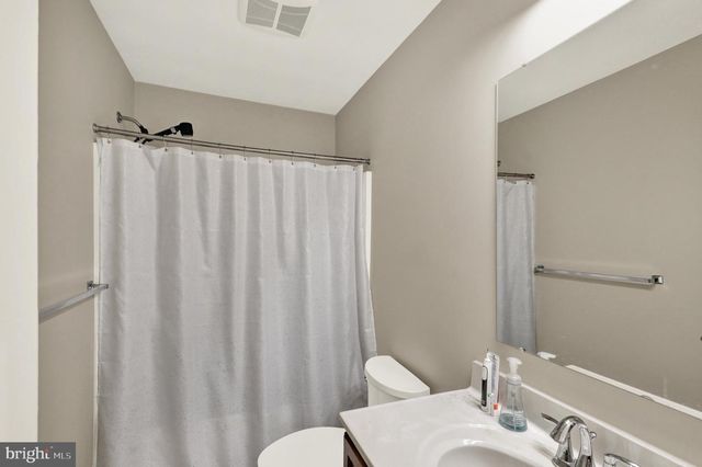 2 ROLLINGVIEW LN, Denver, PA 17517