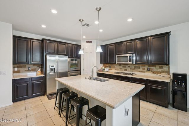 18620 W NORTH Lane, Waddell, AZ 85355