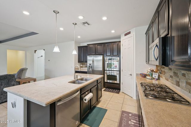 18620 W NORTH Lane, Waddell, AZ 85355