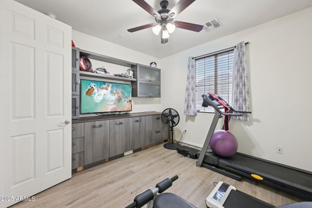 18620 W NORTH Lane, Waddell, AZ 85355