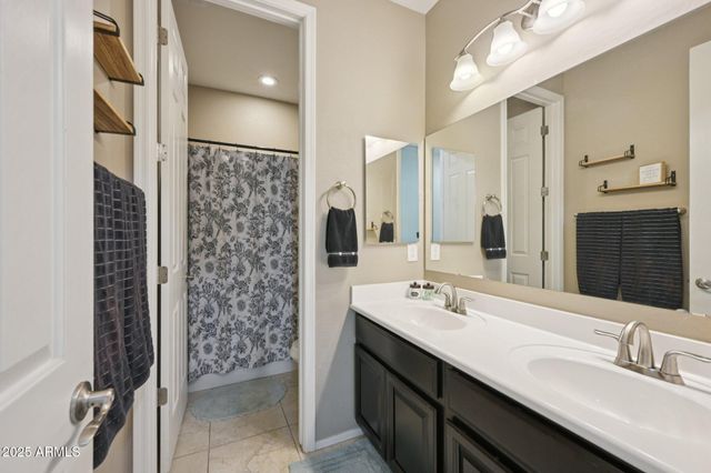 18620 W NORTH Lane, Waddell, AZ 85355