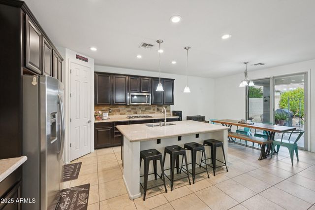 18620 W NORTH Lane, Waddell, AZ 85355