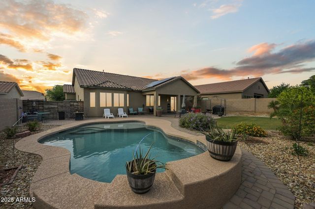 18620 W NORTH Lane, Waddell, AZ 85355