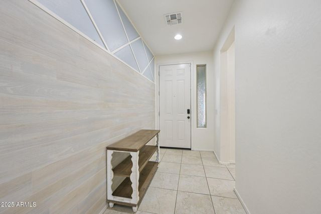 18620 W NORTH Lane, Waddell, AZ 85355