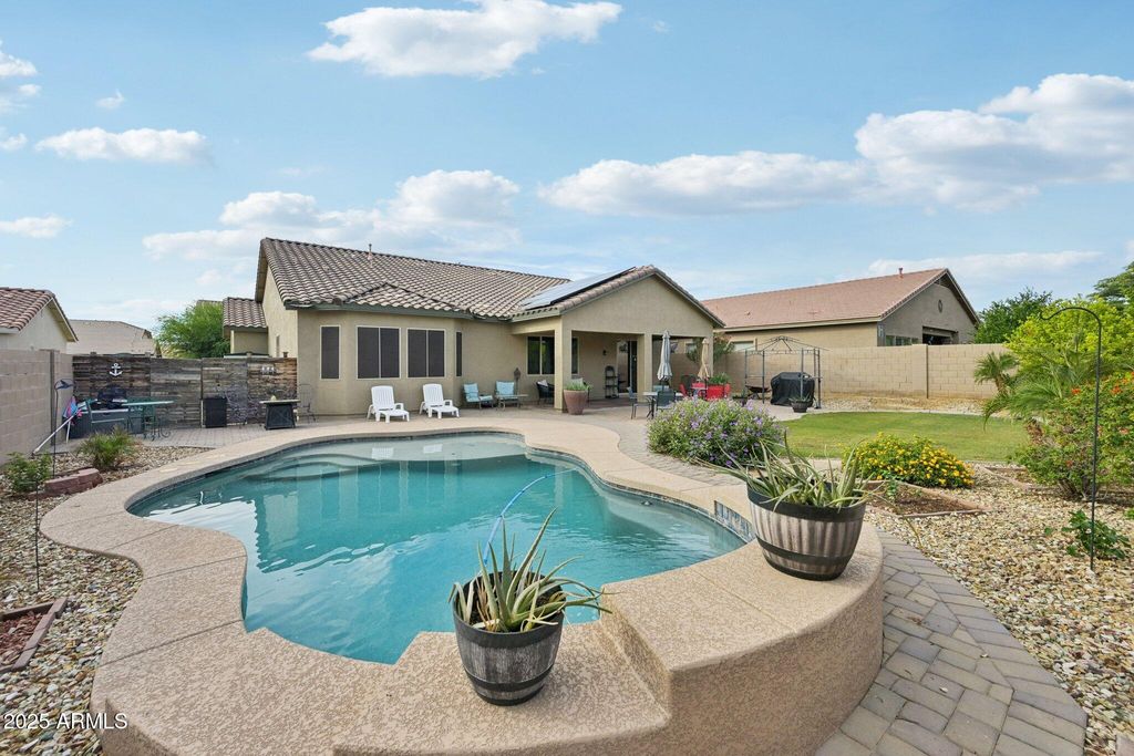 18620 W NORTH Lane, Waddell, AZ 85355