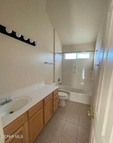 206 Vic Clark Court B, El Paso, TX 79912