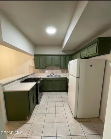 206 Vic Clark Court B, El Paso, TX 79912