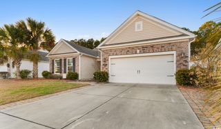 645 Lafayette Park Dr., Little River, SC 29566