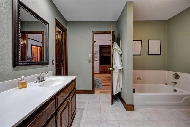 11300 N Pennsylvania Avenue 103, Oklahoma City, OK 73120