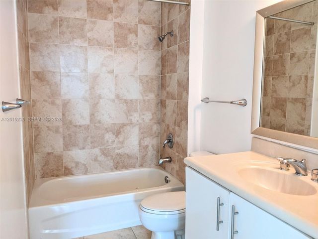 7910 Harbor Island Dr 504, North Bay Village, FL 33141