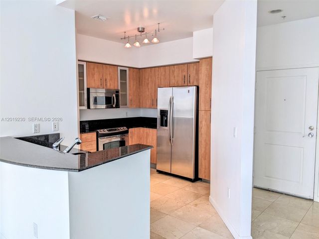 7910 Harbor Island Dr 504, North Bay Village, FL 33141
