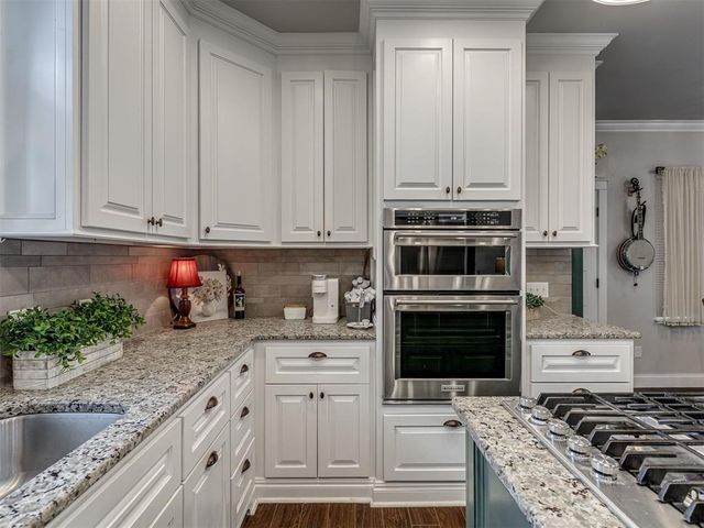 837 Carriage Lane, Norman, OK 73069