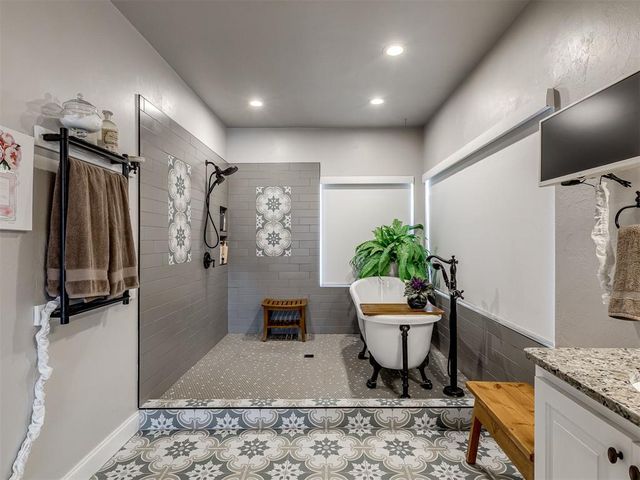 837 Carriage Lane, Norman, OK 73069