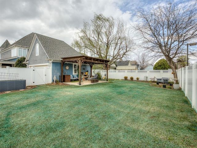 837 Carriage Lane, Norman, OK 73069