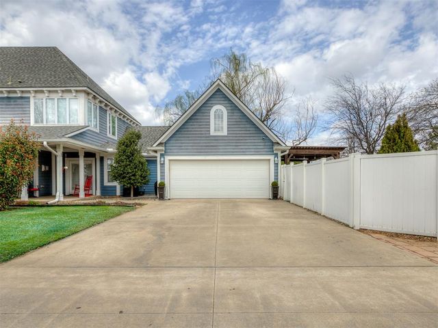 837 Carriage Lane, Norman, OK 73069