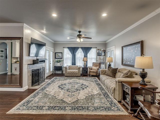 837 Carriage Lane, Norman, OK 73069