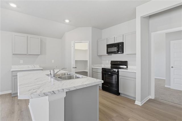 20233 W 194th Terrace, Spring Hill, KS 66083