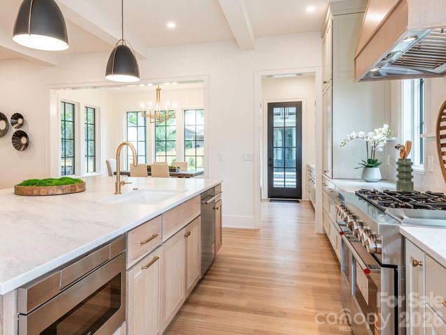 2510 Chesterfield Avenue, Charlotte, NC 28205