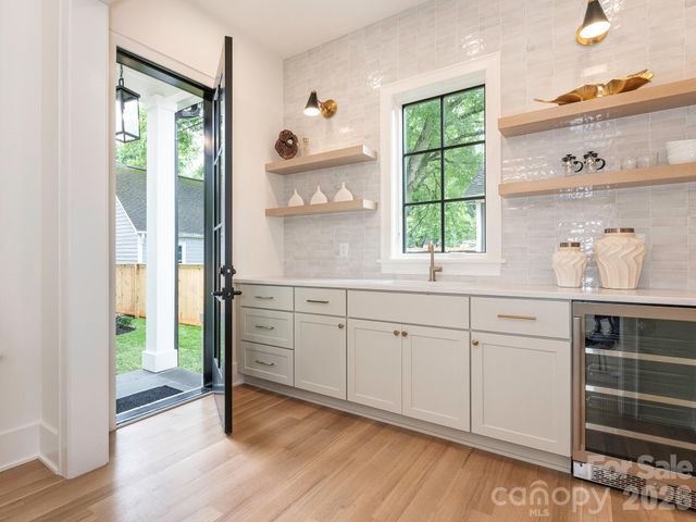 2510 Chesterfield Avenue, Charlotte, NC 28205