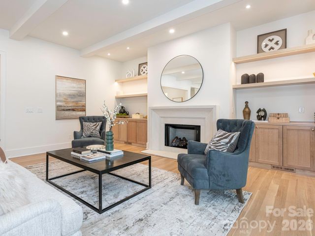 2510 Chesterfield Avenue, Charlotte, NC 28205