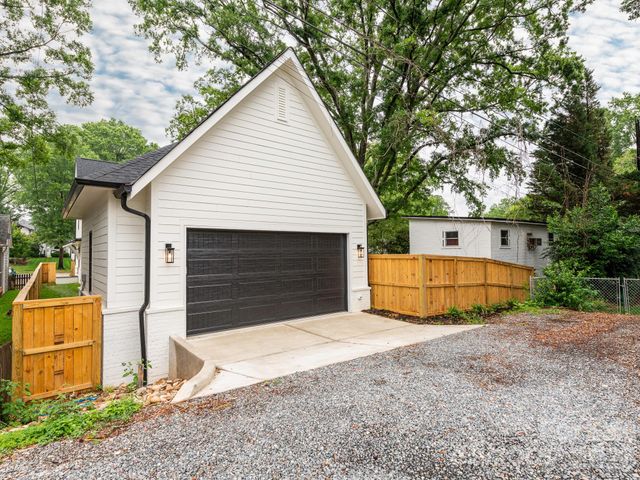 2510 Chesterfield Avenue, Charlotte, NC 28205