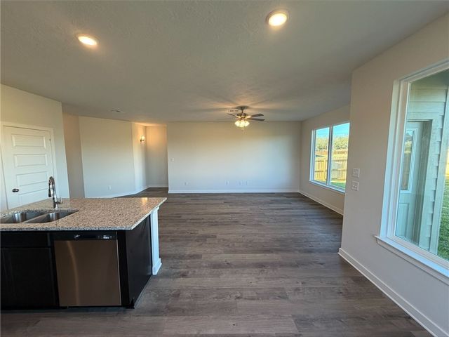 107 Hejl Drive, Caldwell, TX 77836