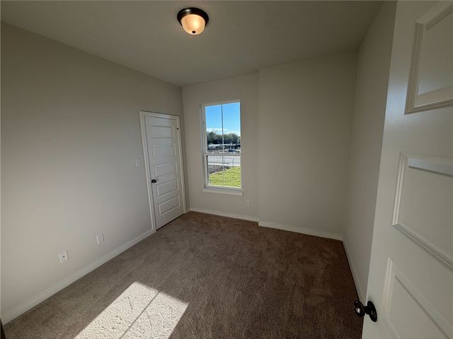 107 Hejl Drive, Caldwell, TX 77836