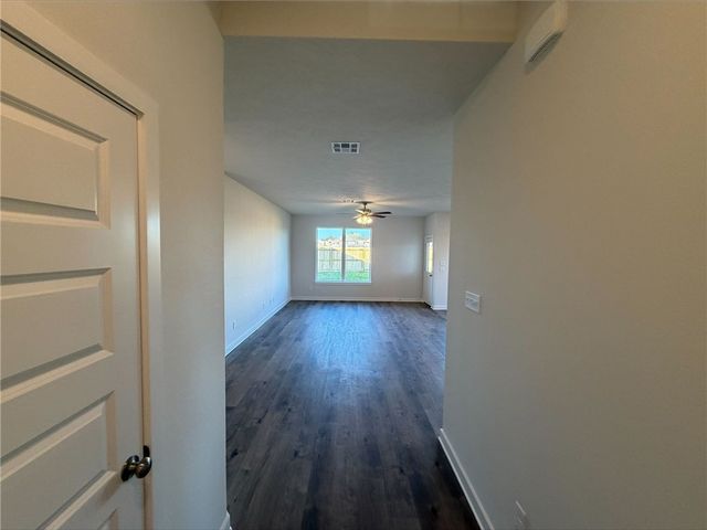 107 Hejl Drive, Caldwell, TX 77836