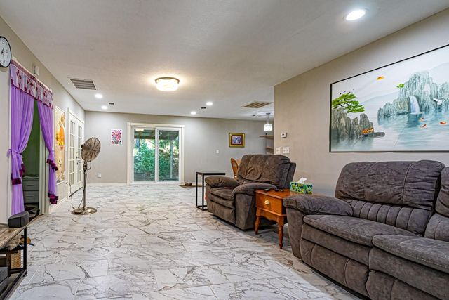 51 Creek Bend Drive, Huntsville, TX 77320