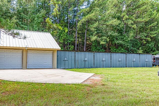 51 Creek Bend Drive, Huntsville, TX 77320