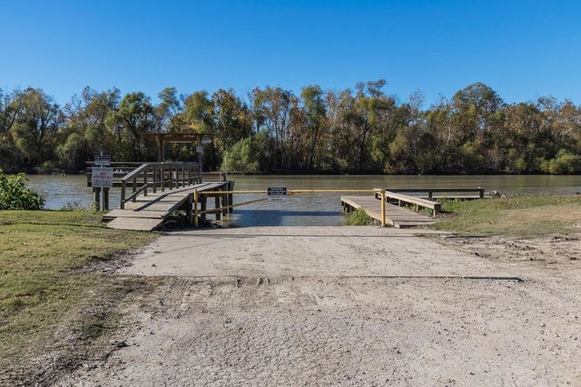 51 Creek Bend Drive, Huntsville, TX 77320