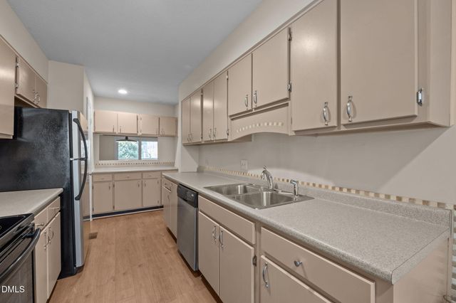 206 Ridge Trail, Chapel Hill, NC 27516