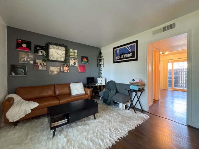 5218 Milwee Street 2, Houston, TX 77092