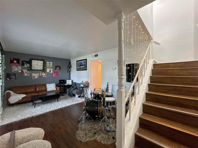 5218 Milwee Street 2, Houston, TX 77092