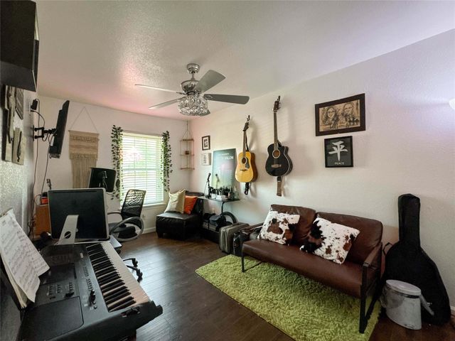 5218 Milwee Street 2, Houston, TX 77092