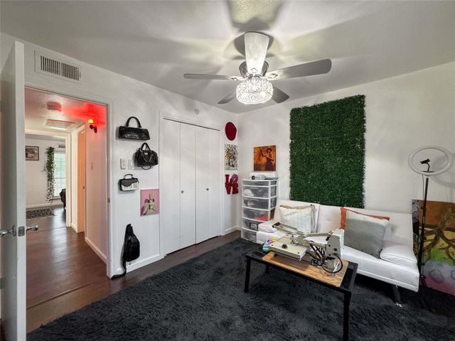 5218 Milwee Street 2, Houston, TX 77092