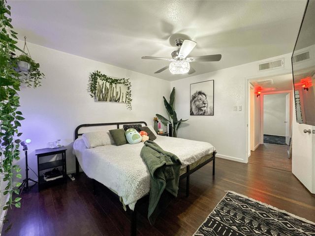 5218 Milwee Street 2, Houston, TX 77092
