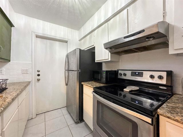 5218 Milwee Street 2, Houston, TX 77092