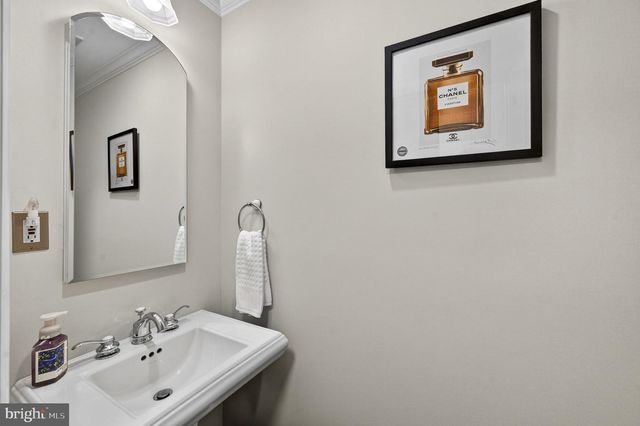 4908 BRADFORD DR, Annandale, VA 22003