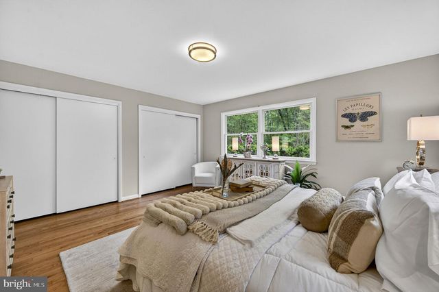 4908 BRADFORD DR, Annandale, VA 22003
