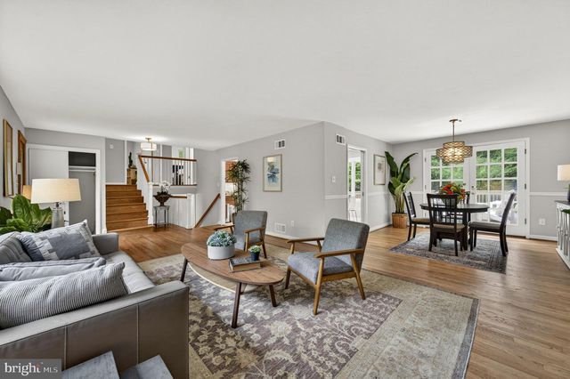 4908 BRADFORD DR, Annandale, VA 22003